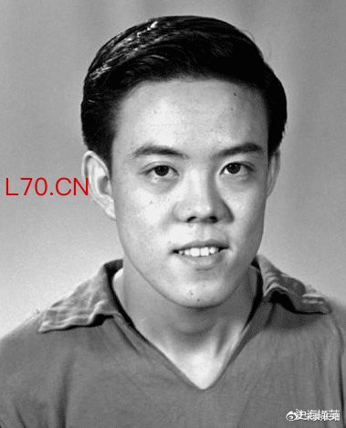 我国体坛首个世界冠军容国团闻名于世界乒坛却英年早逝，被迫自尽