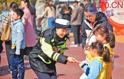 春节期间全国治安秩序良好